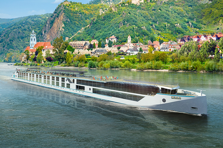 Crystal Welcomes New River Cruise Ship