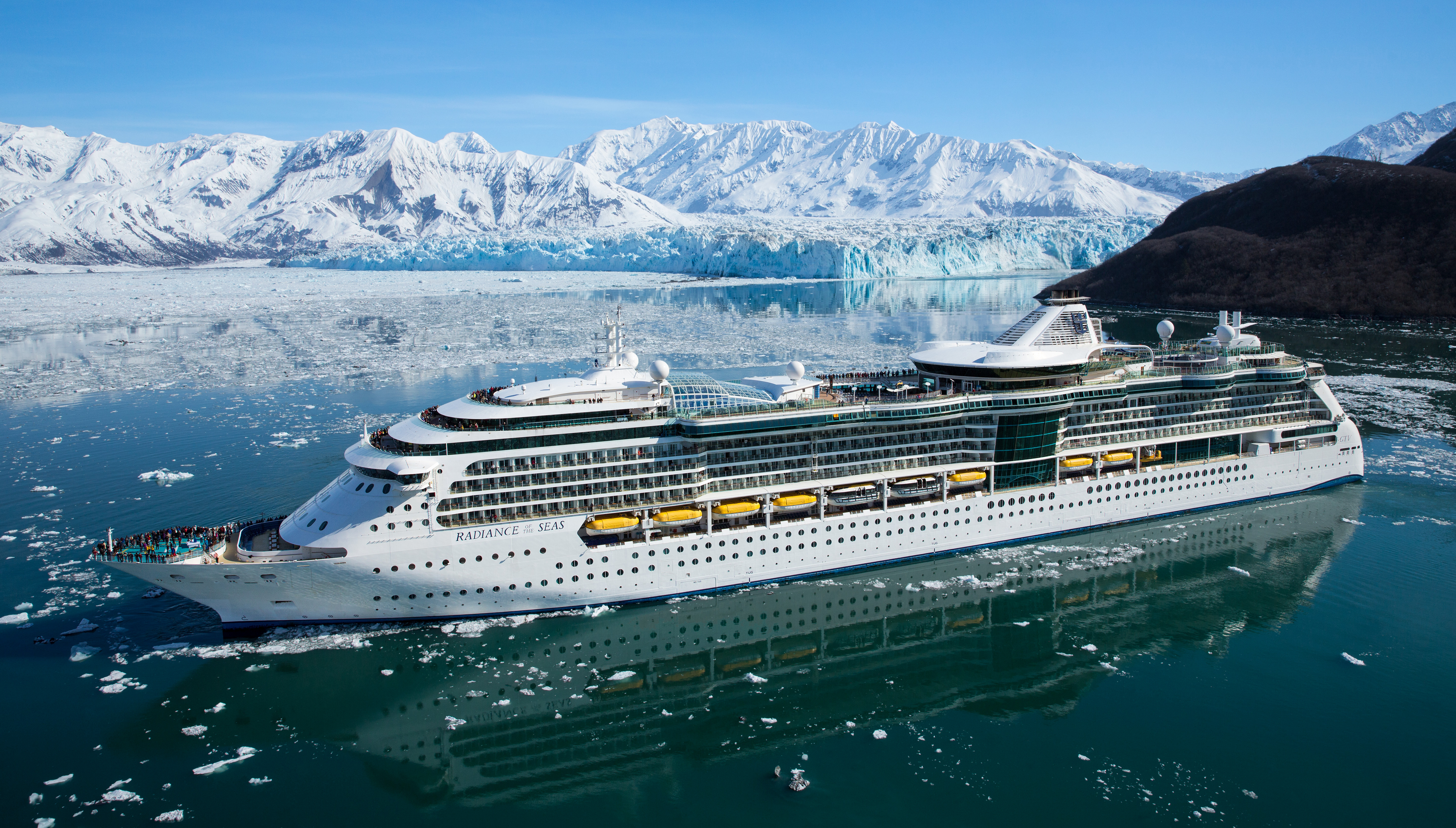 Ultimate Guide to Royal Caribbean Fleet & Ship Classes (2025)